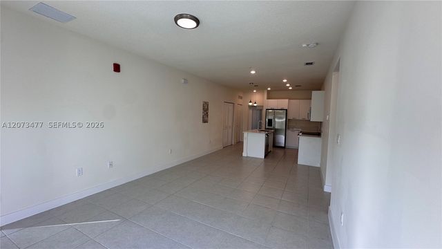 8001 NW 41st St 308, Doral, FL 33166