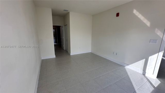 8001 NW 41st St 308, Doral, FL 33166