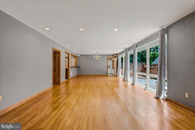 1202 HANDLEY AVE, Winchester, VA 22601
