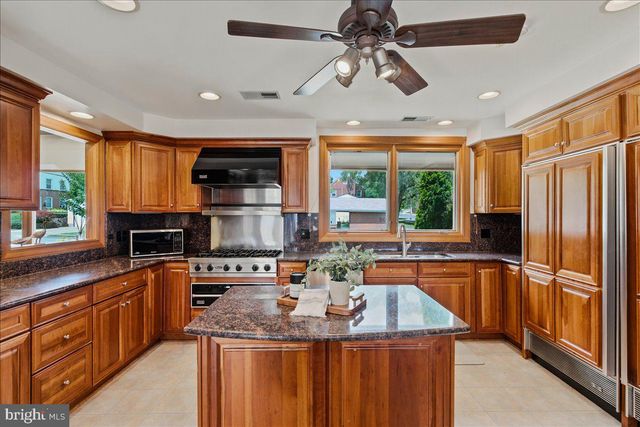 1202 HANDLEY AVE, Winchester, VA 22601