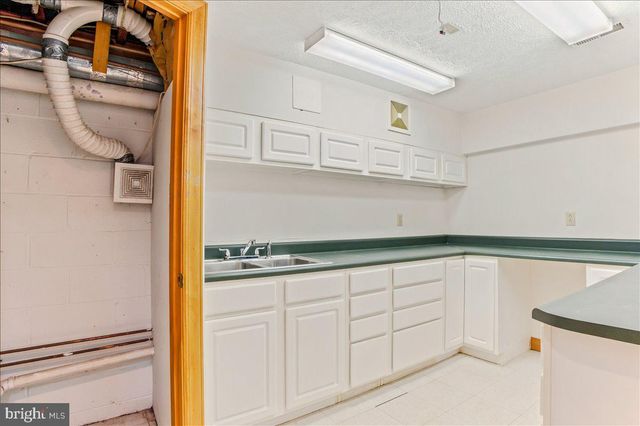 1202 HANDLEY AVE, Winchester, VA 22601