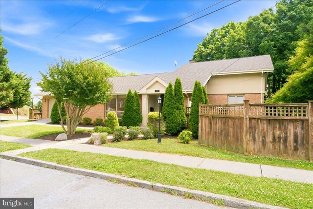 1202 HANDLEY AVE, Winchester, VA 22601