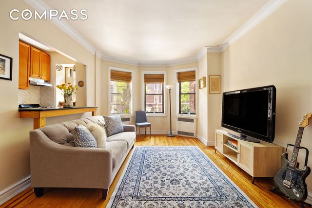 3424 82nd St Apt 2B, New York City, NY 11372