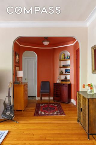 3424 82nd St Apt 2B, New York City, NY 11372