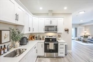 31 Ridge St 201, Worcester, MA 01604