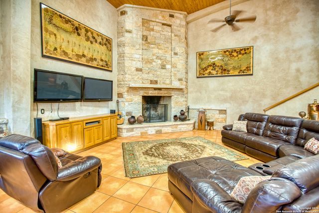 192 FM 2828, Medina, TX 78055