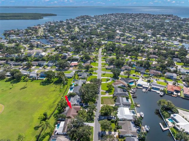 1467 54TH AVENUE NE, St Petersburg, FL 33703