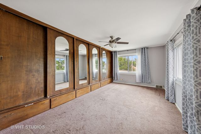 9205 S Utica Avenue, Evergreen Park, IL 60805