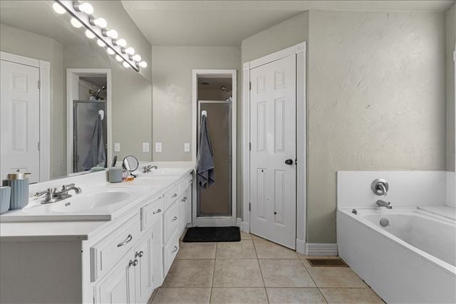 1210 Persimmon Street, Centerton, AR 72719