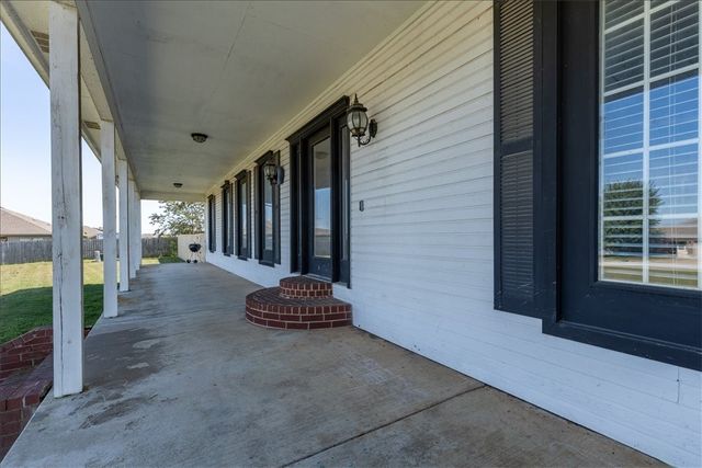 1210 Persimmon Street, Centerton, AR 72719