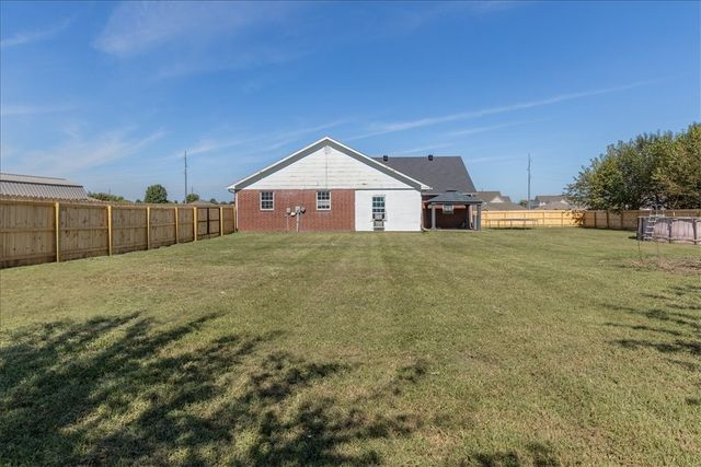 1210 Persimmon Street, Centerton, AR 72719