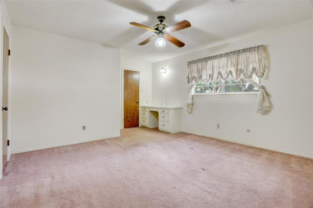 105 Ridgemont Drive, Alvin, TX 77511