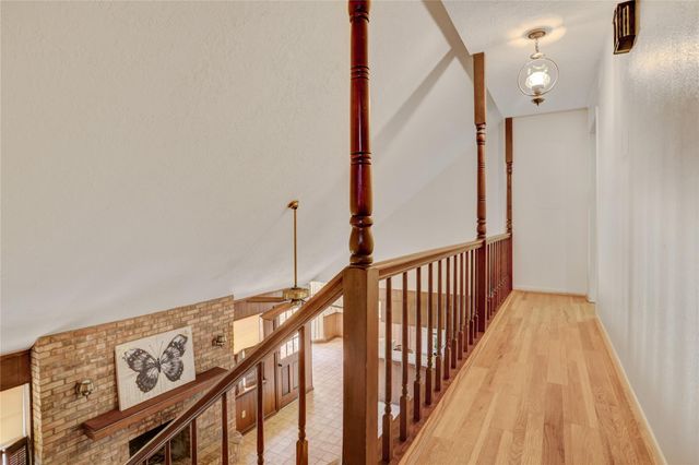 105 Ridgemont Drive, Alvin, TX 77511