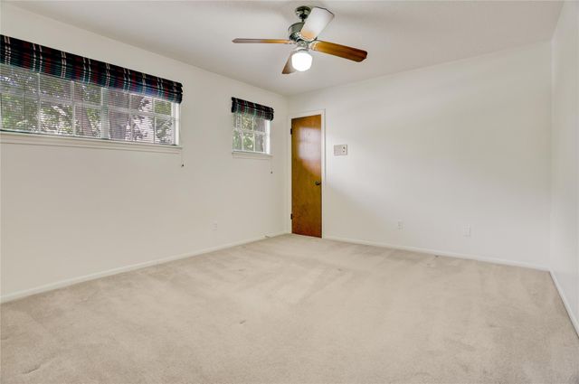 105 Ridgemont Drive, Alvin, TX 77511