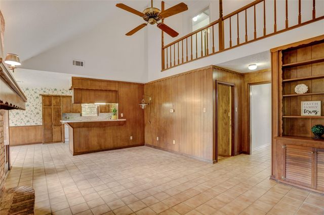 105 Ridgemont Drive, Alvin, TX 77511