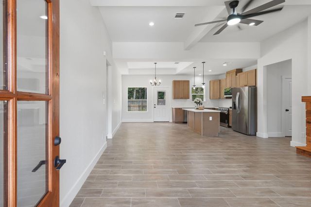 16303 Crockett Martin Estates Drive, Conroe, TX 77306