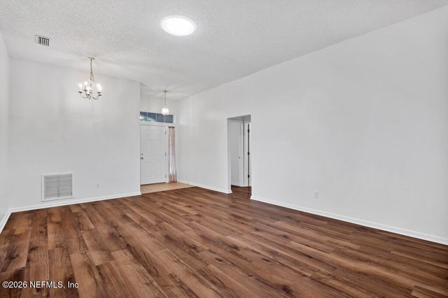 2700 CROSS CREEK Drive, Green Cove Springs, FL 32043