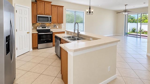 9382 MUSTARD LEAF DRIVE, Orlando, FL 32827