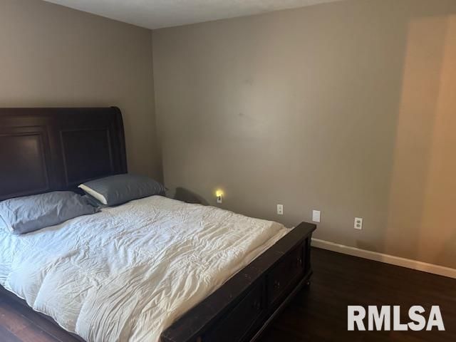 401 E CROSS Street, Herrin, IL 62948