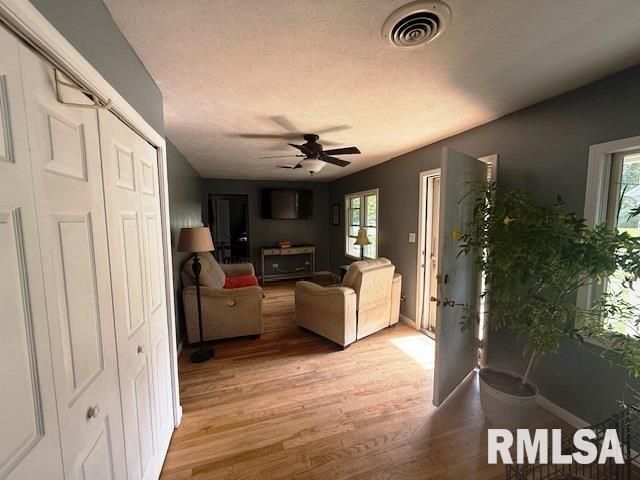 401 E CROSS Street, Herrin, IL 62948