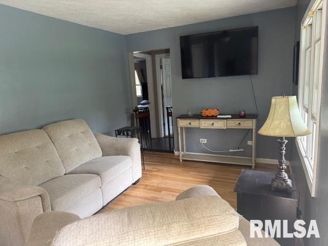 401 E CROSS Street, Herrin, IL 62948