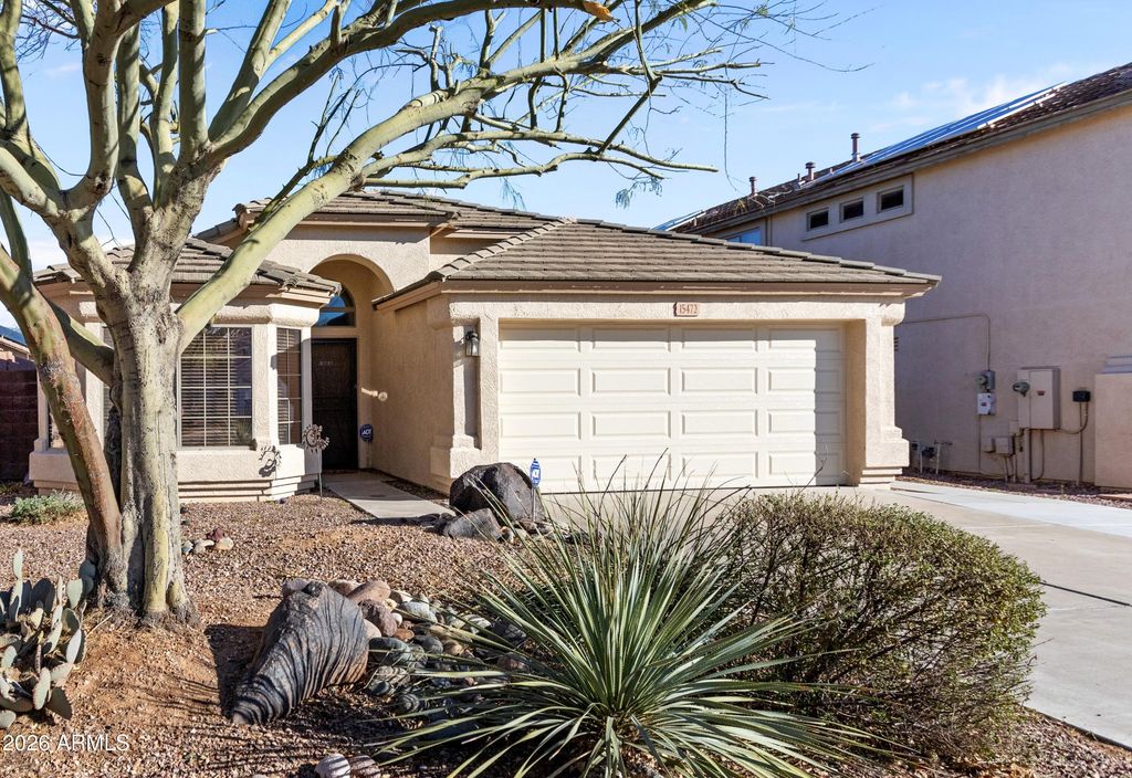 15472 W MESCAL Street, Surprise, AZ 85379 — exterior