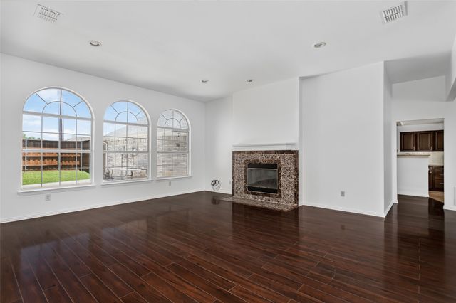 6610 Falcon Street, Rowlett, TX 75089