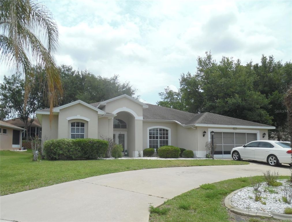 4841 GLEN COE STREET, Leesburg, FL 34748