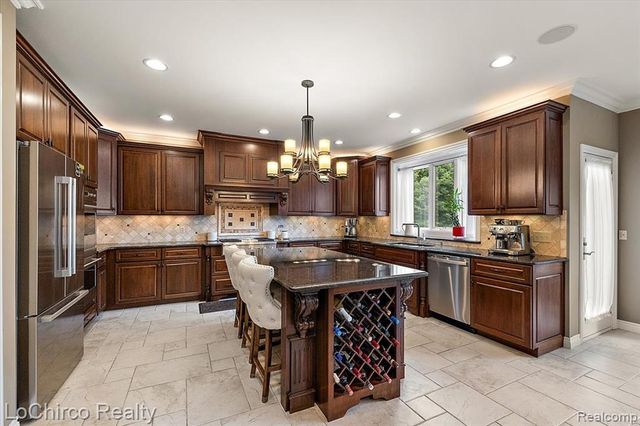 739 Majestic Drive, Rochester, MI 48306