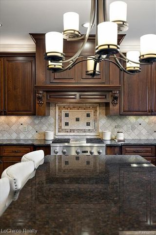 739 Majestic Drive, Rochester, MI 48306