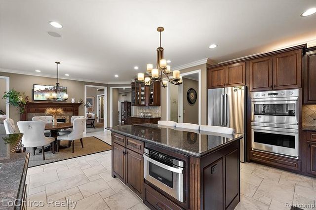 739 Majestic Drive, Rochester, MI 48306