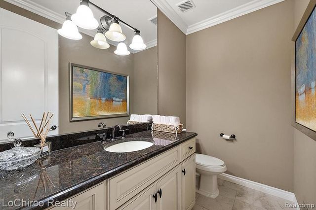 739 Majestic Drive, Rochester, MI 48306