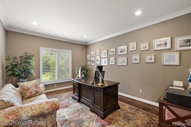 739 Majestic Drive, Rochester, MI 48306