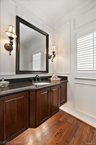 739 Majestic Drive, Rochester, MI 48306