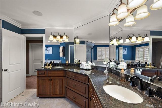 739 Majestic Drive, Rochester, MI 48306
