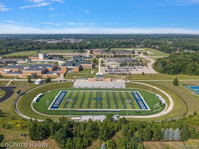 739 Majestic Drive, Rochester, MI 48306