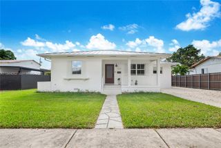 6356 SW 14th St, West Miami, FL 33144