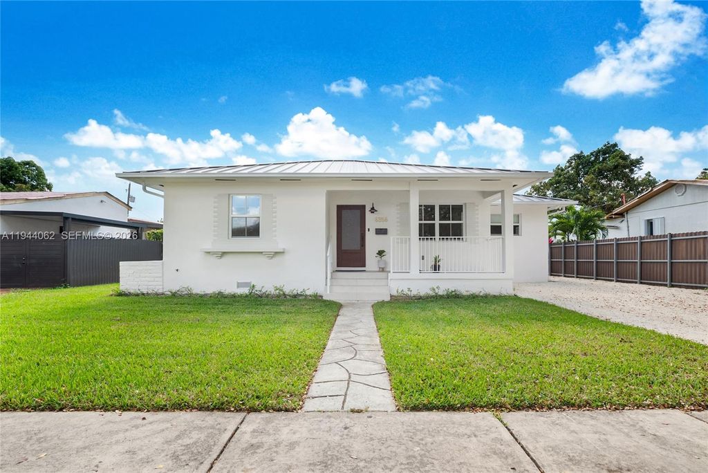 6356 SW 14th St, West Miami, FL 33144