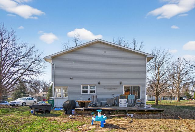 113 4th Street NE, Mitchellville, IA 50169
