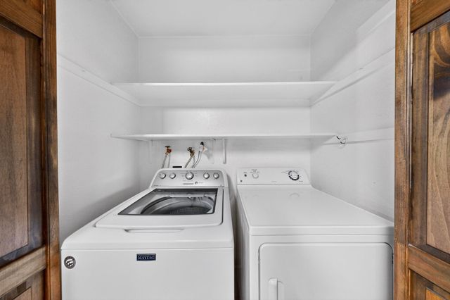 10324 Paseo Del Norte NW, Albuquerque, NM 87114