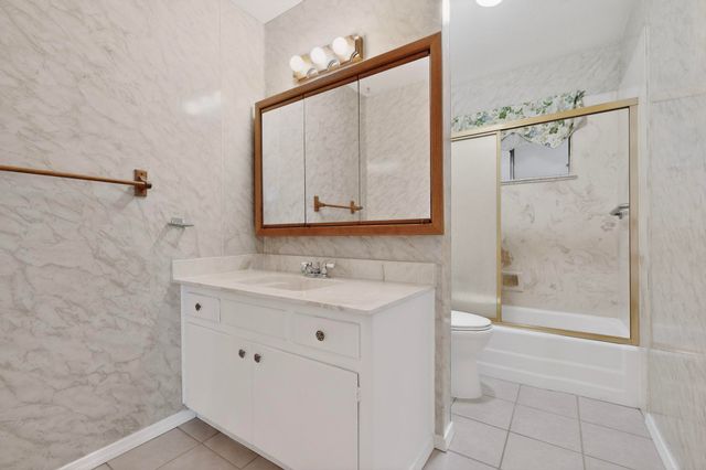 10324 Paseo Del Norte NW, Albuquerque, NM 87114