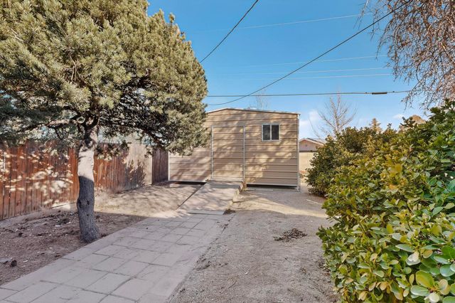 10324 Paseo Del Norte NW, Albuquerque, NM 87114