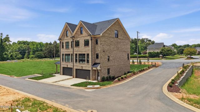5210 N Church Street B, Greensboro, NC 27455