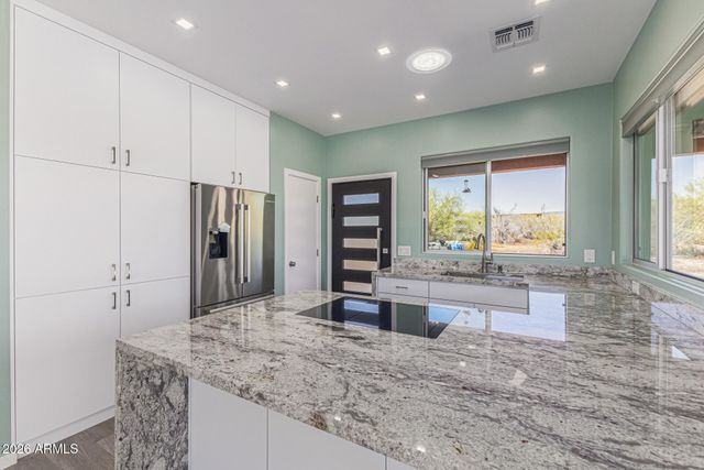 1612 E MAGELLAN Drive, New River, AZ 85087