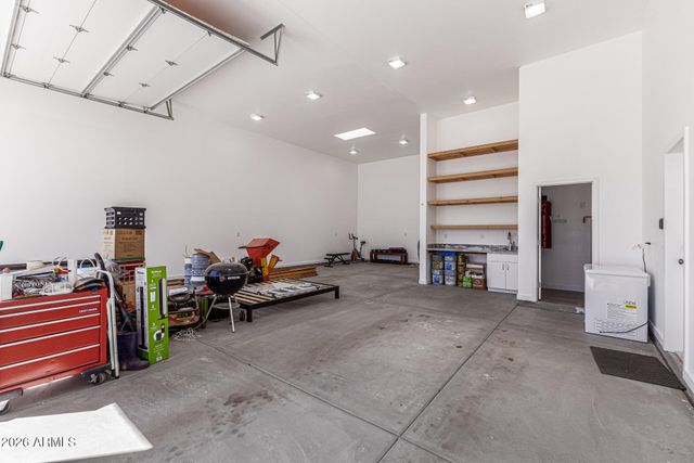 1612 E MAGELLAN Drive, New River, AZ 85087