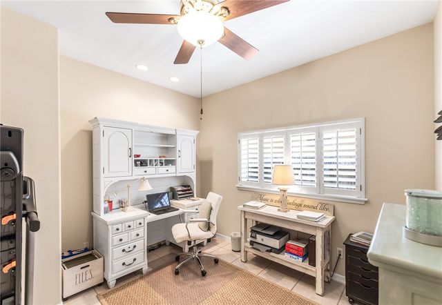 14041 La Blanquilla Dr, Corpus Christi, TX 78418