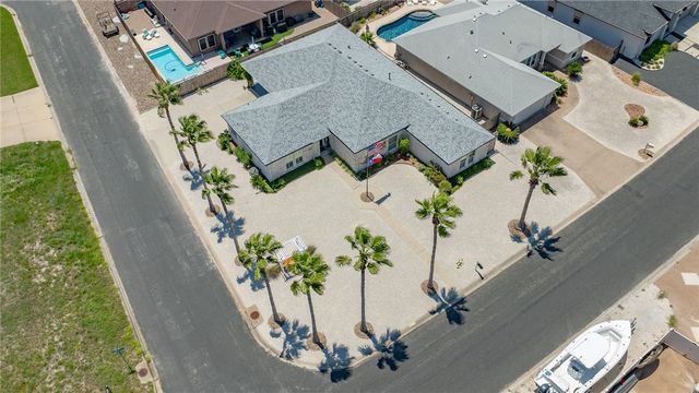 14041 La Blanquilla Dr, Corpus Christi, TX 78418