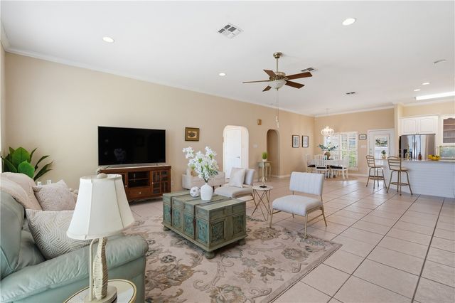 14041 La Blanquilla Dr, Corpus Christi, TX 78418