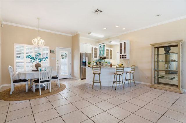 14041 La Blanquilla Dr, Corpus Christi, TX 78418
