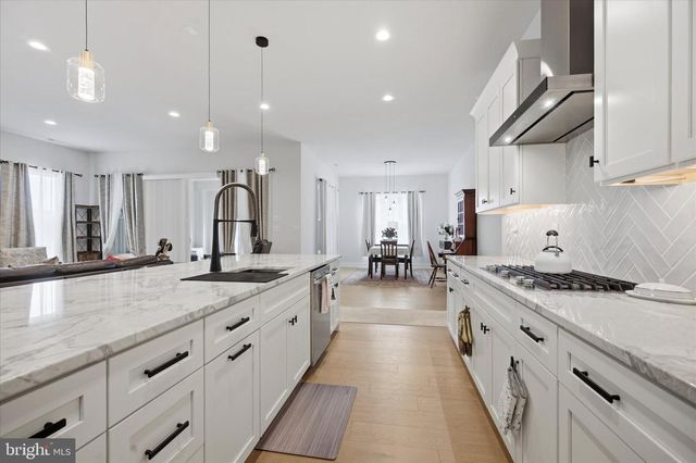 214 EQUESTRIAN WAY, Downingtown, PA 19335